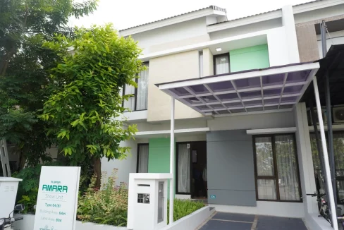 Rumah Albasia Tangerang tampak depan