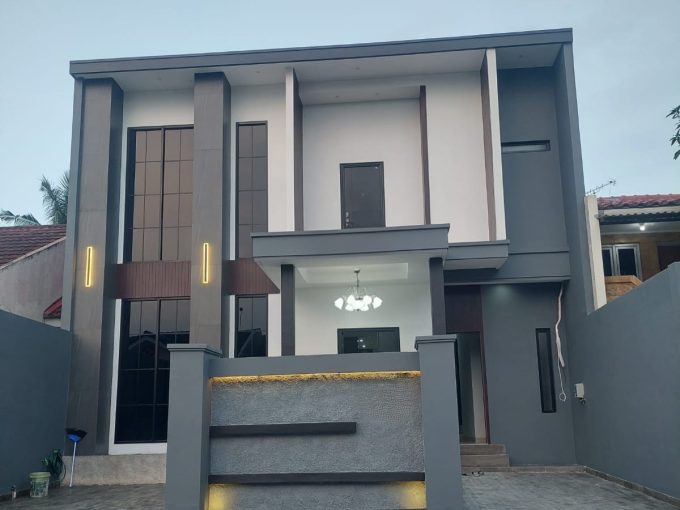 Rumah Taman Raya Citra Raya Cikupa Tangerang tampak depan
